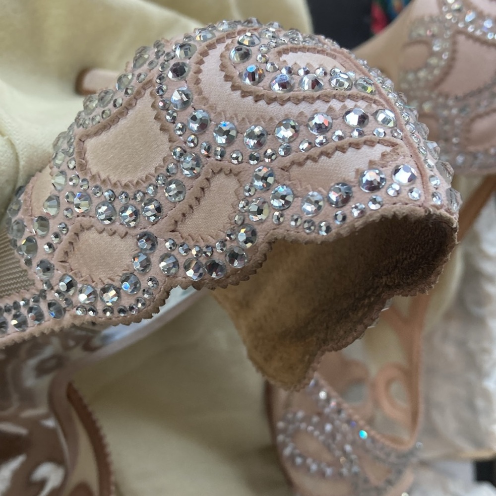 NWT Badgley Mischka Marla heels - Picture 7 of 9